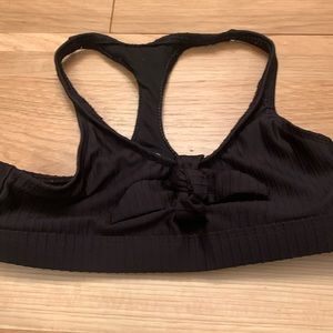 Black bikini top.